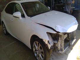 2014 IS250, WHITE, 2.5L, AT.   Z26381